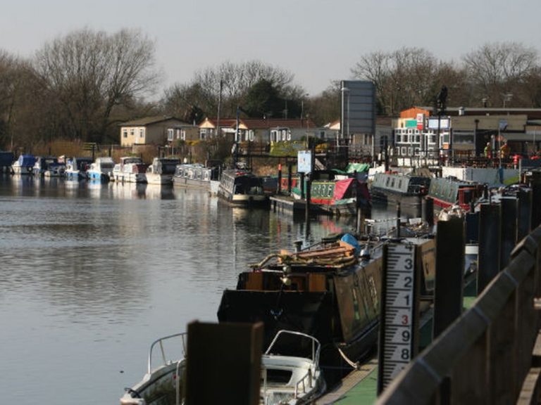 beeston marina boats 768x576