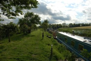 chasing duck moorings narrowboats 300x200