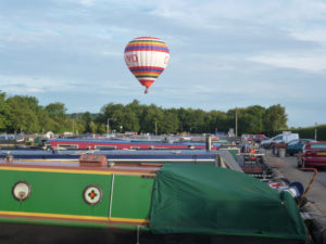 cowroast marina balloon 300x225