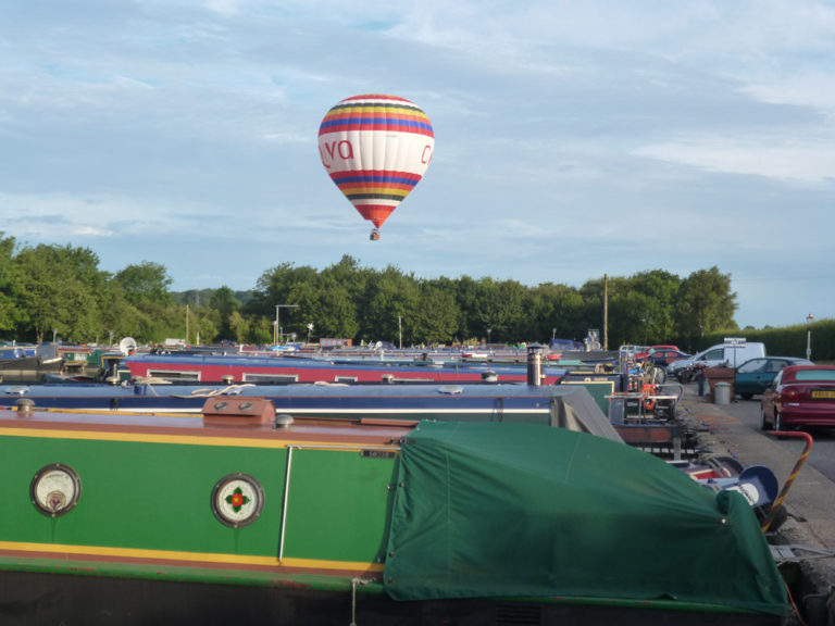 cowroast marina balloon 768x576