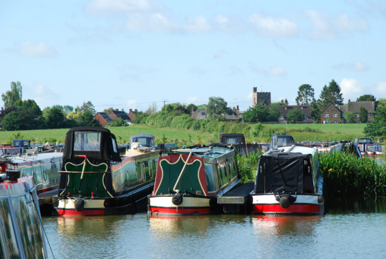 cropredy marina boats 768x516
