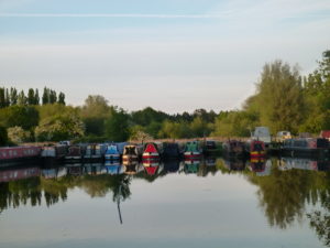 denham marina narrowboats 300x225