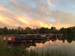 frouds bridge marina narrowboats 300x225