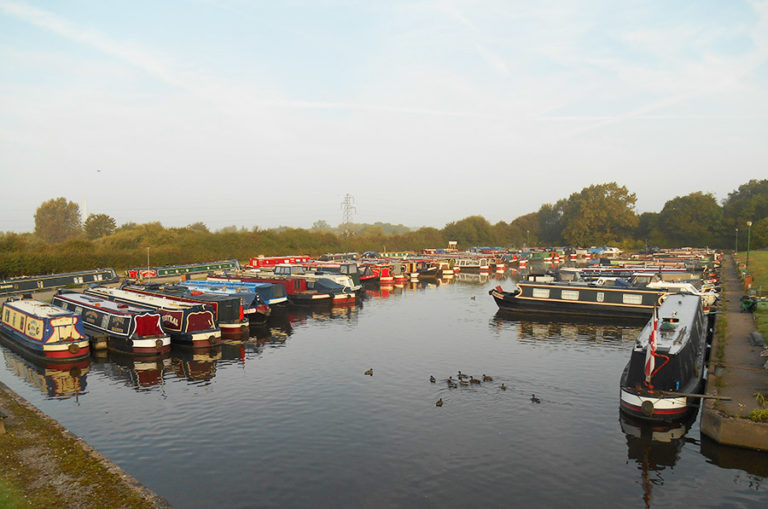 hatherton marina boats 768x509