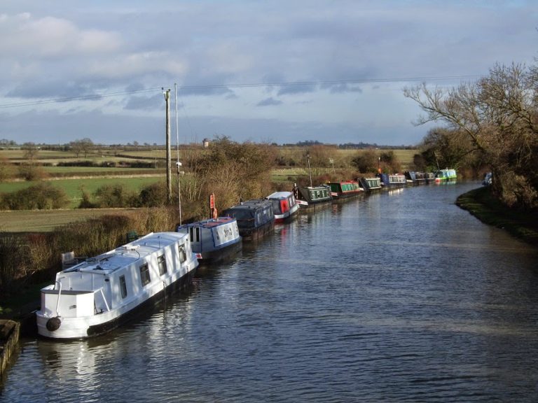 kingfisher marina walk 768x576
