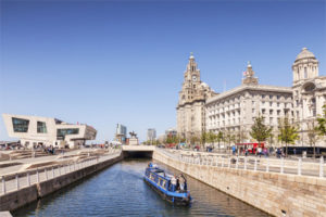 liverpool marina entrance 300x200