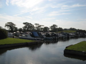 moons bridge marina entrance 300x225