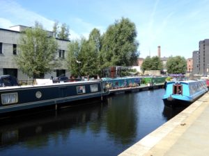 new islington marina canal 300x225