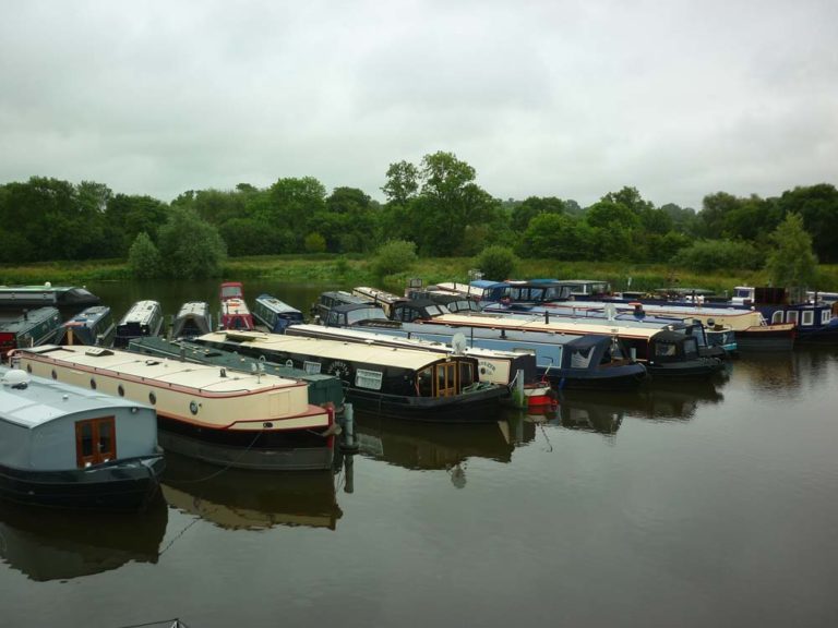 pillings lock marina widebeams 768x576