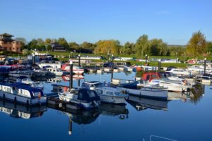 tewkesbury marina more boats 300x200