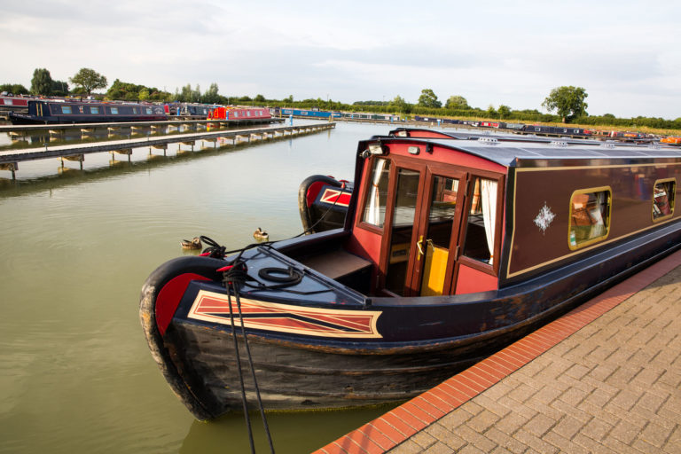 wigrams turn marina narrowboat 768x512