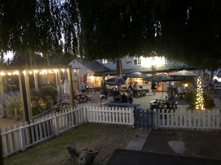 The gate inn tamworth 1 768x576