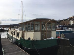 dutch barge in bristol 4 300x225