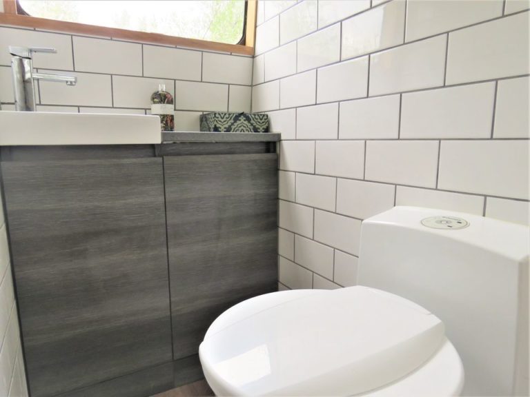 narrowboat willow grouse derby 7 768x576