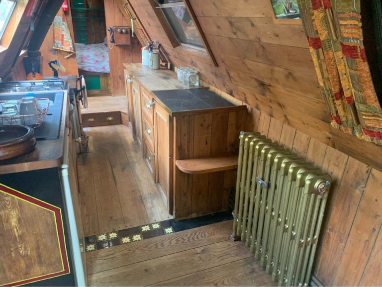 pirate trad replica narrowboat 12 768x577