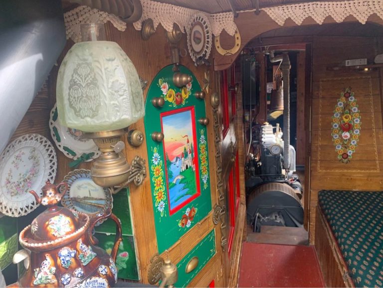 pirate trad replica narrowboat 21 768x577