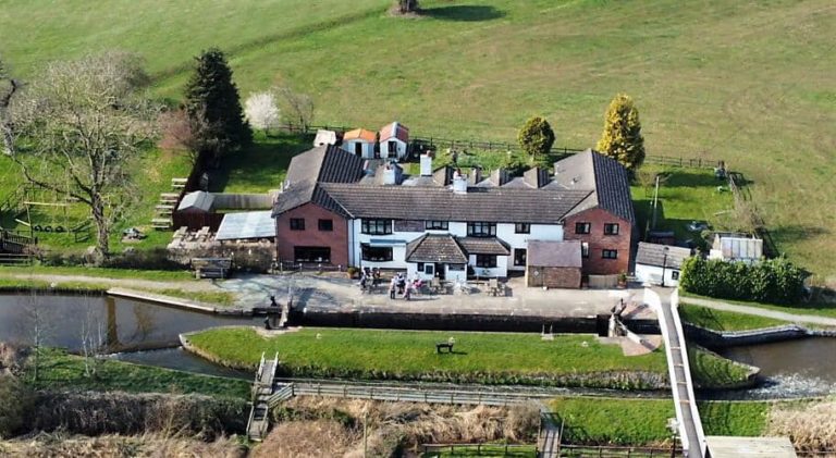 willeymoor lock tavern 2 768x421