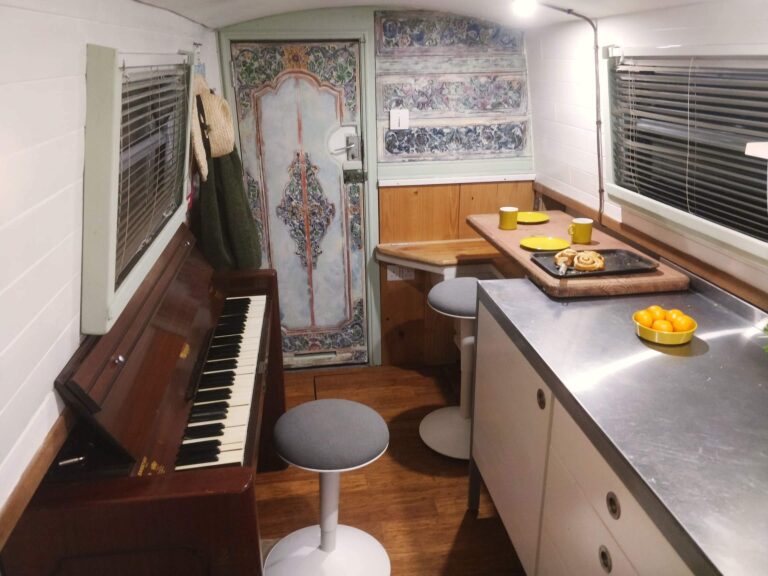 1d1c1081ab527bfd302d951d20d26718.0 768x576