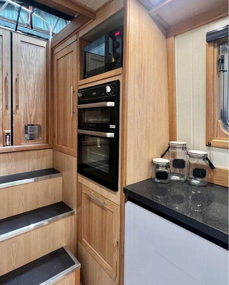 2022 Bespoke Boat Co narrowboat for sale 13 768x958
