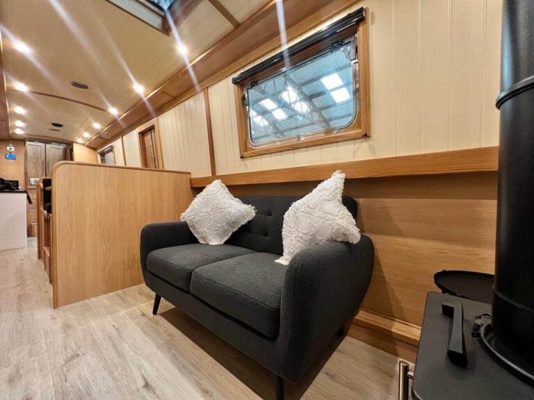 2022 Bespoke Boat Co narrowboat for sale 21 768x576