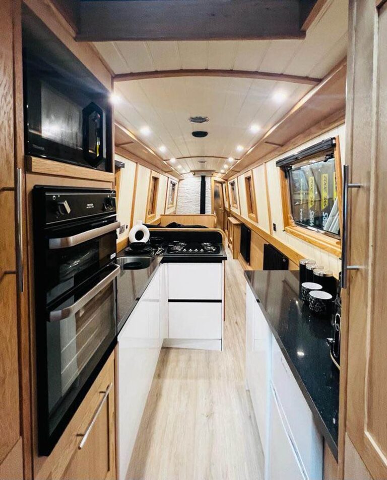 2022 Bespoke Boat Co narrowboat for sale 3 768x954