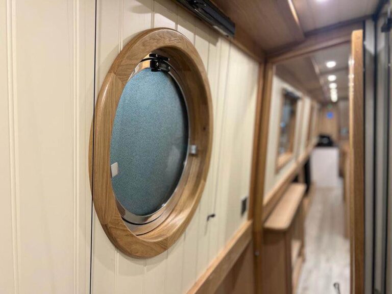 2022 Bespoke Boat Co narrowboat for sale 8 768x576