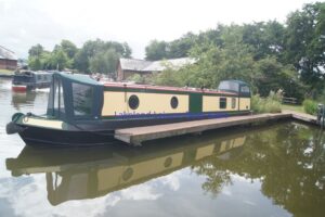 4ft reverse trad narrowboat for sale 1 300x200