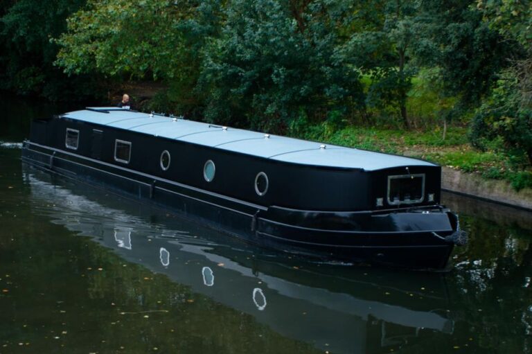 collingwood euro cruiser widebeam 12 768x511
