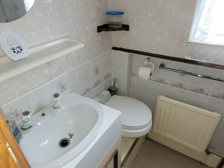 narrowboat endeavour preston 4 768x576