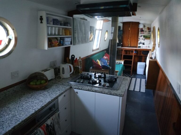 nb manouche ponders end 8 768x576