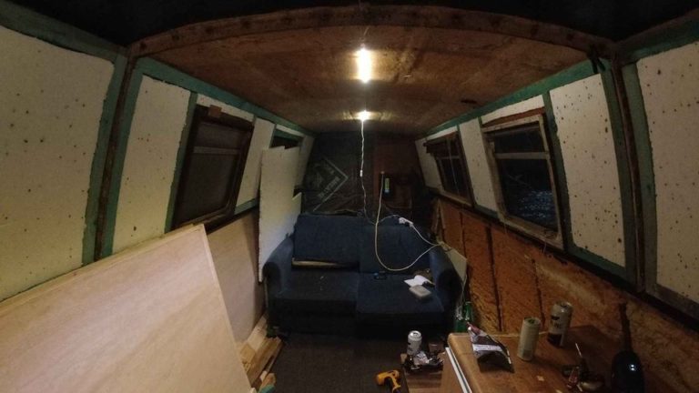 springer v bottom boat 13 768x432