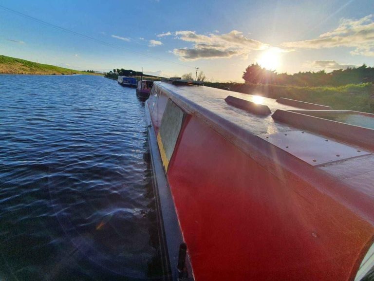 springer v bottom boat 14 768x577