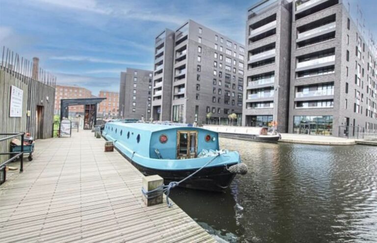 Captain jack wide beam 16 768x496