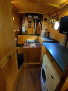 Graham reeves narrowboat 10 225x300