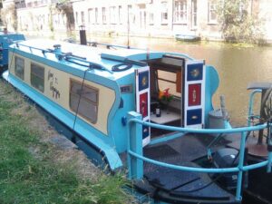 Now voyager 32ft Narrowboat for sale 1 300x225