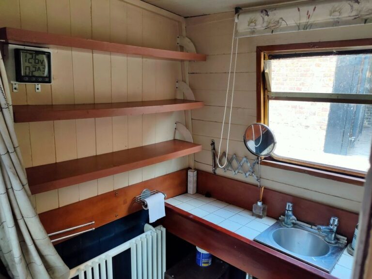 watford rd fab narrowboat for sale 10 768x576