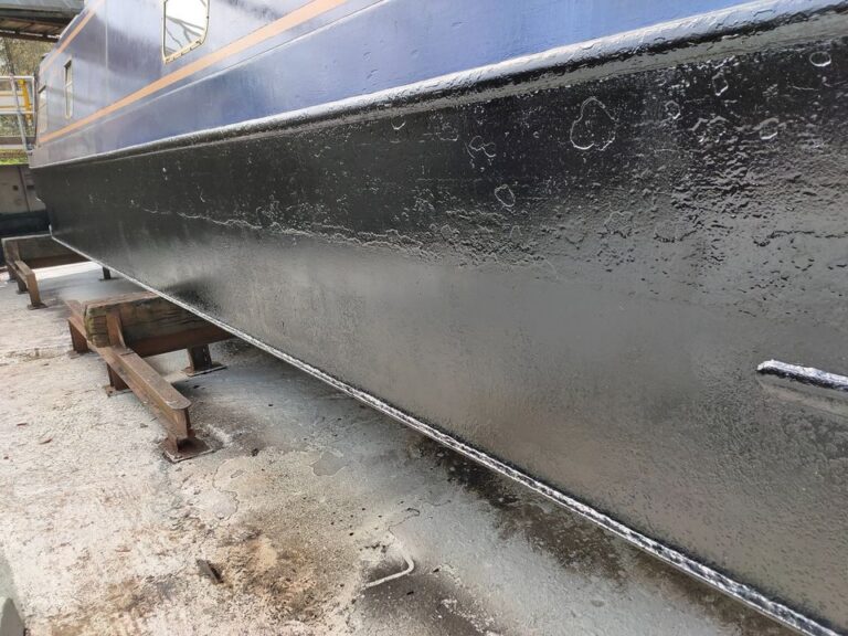 watford rd fab narrowboat for sale 11 768x576
