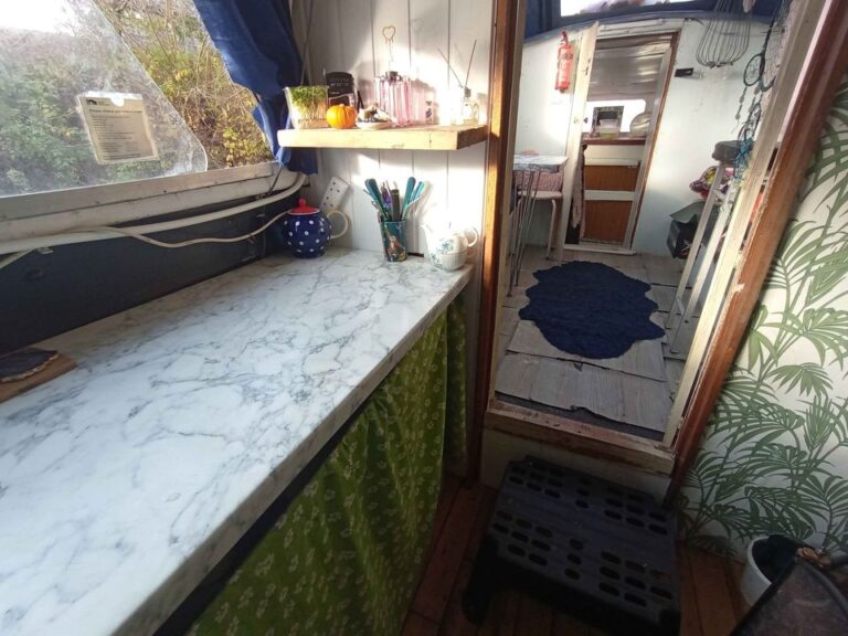 1971 river cruiser dawn craft 7 768x576