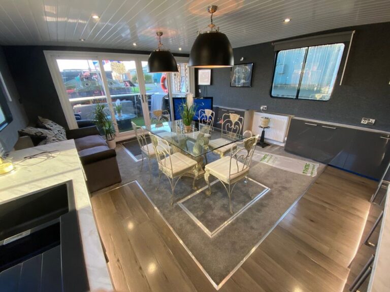 the pit stop for sale 2 768x576