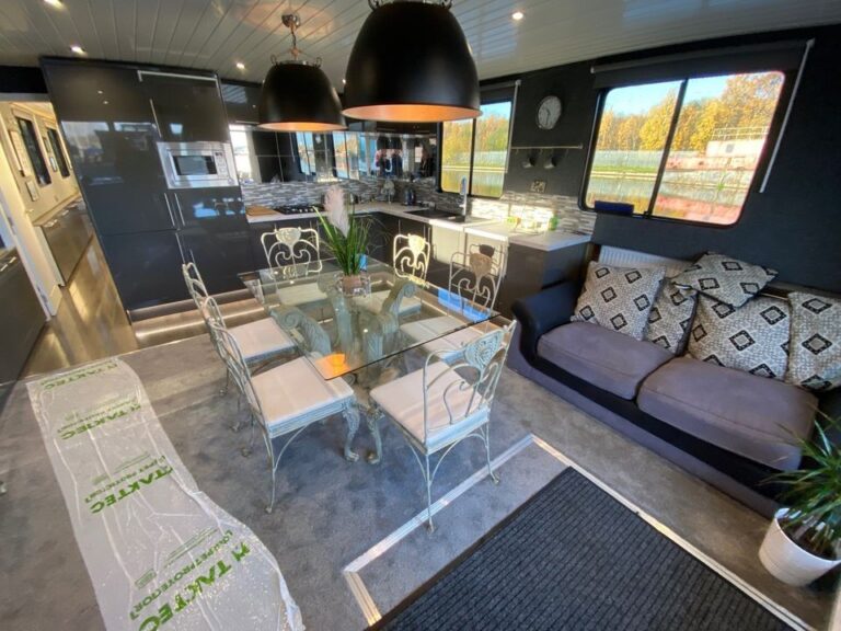 the pit stop for sale 8 768x576