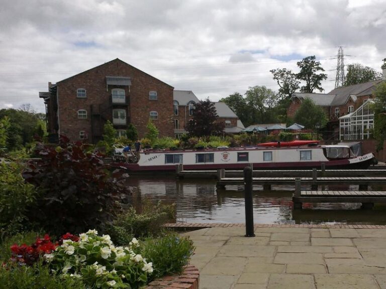 the waterside bar oswestry 3 768x576