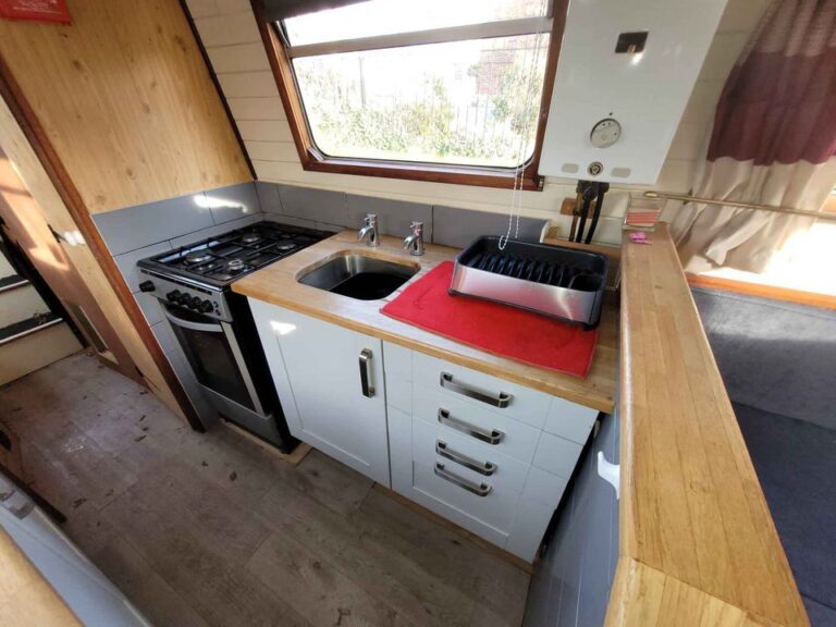 1986 Cruiser stern Sweet dreams 23 768x576