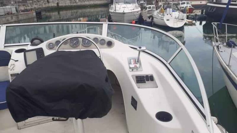 1996 Bayliner 2858 5 768x432