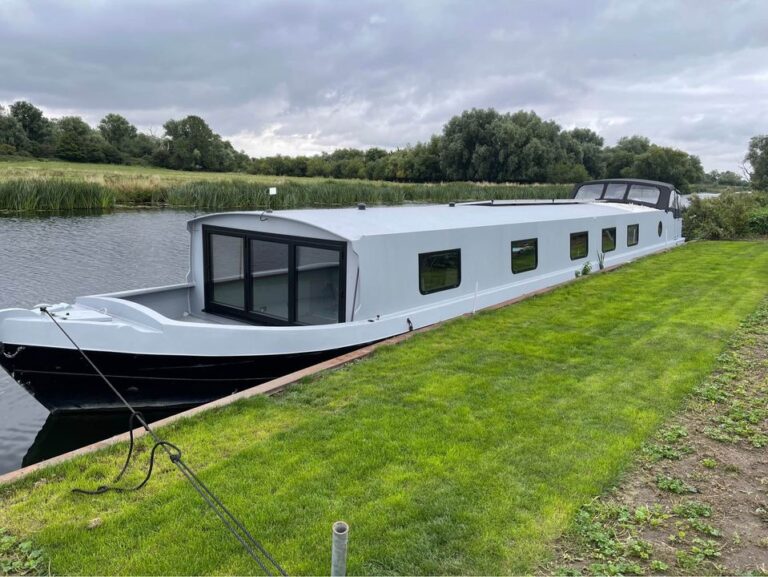 2020 Collingwood widebeam Boat For Sale 1 768x577