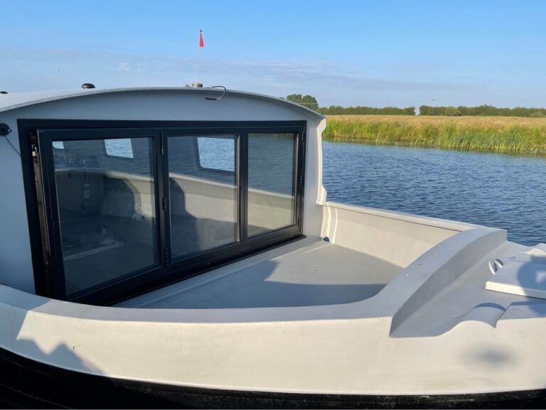 2020 Collingwood widebeam Boat For Sale 3 768x577