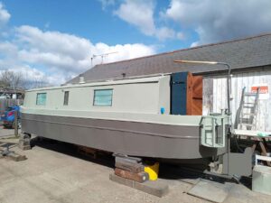 Boutique Narrowboat Houseboat Peniche 1989 6 300x225