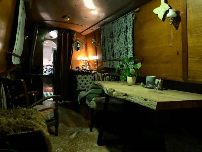 Nirvana Narrowboat 14  768x577