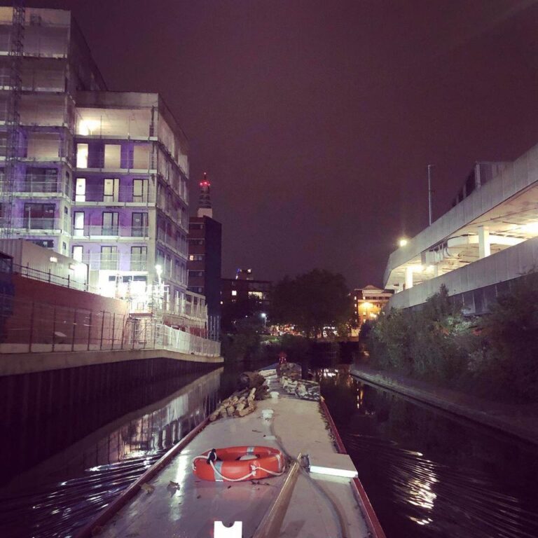 Nirvana Narrowboat 19 768x768