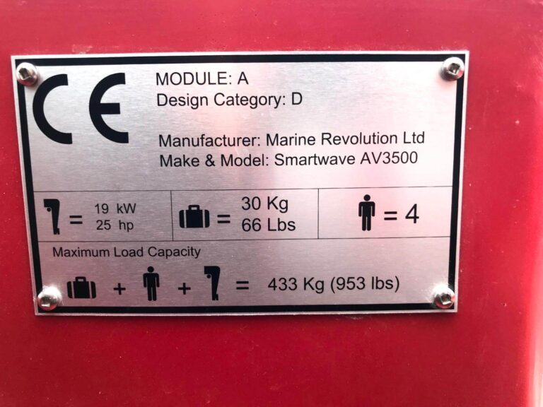 unsinkable smart wave boat 2 768x576