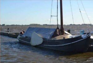 1907 50ft Dutch Barge Tjalk For Sale 18 300x204